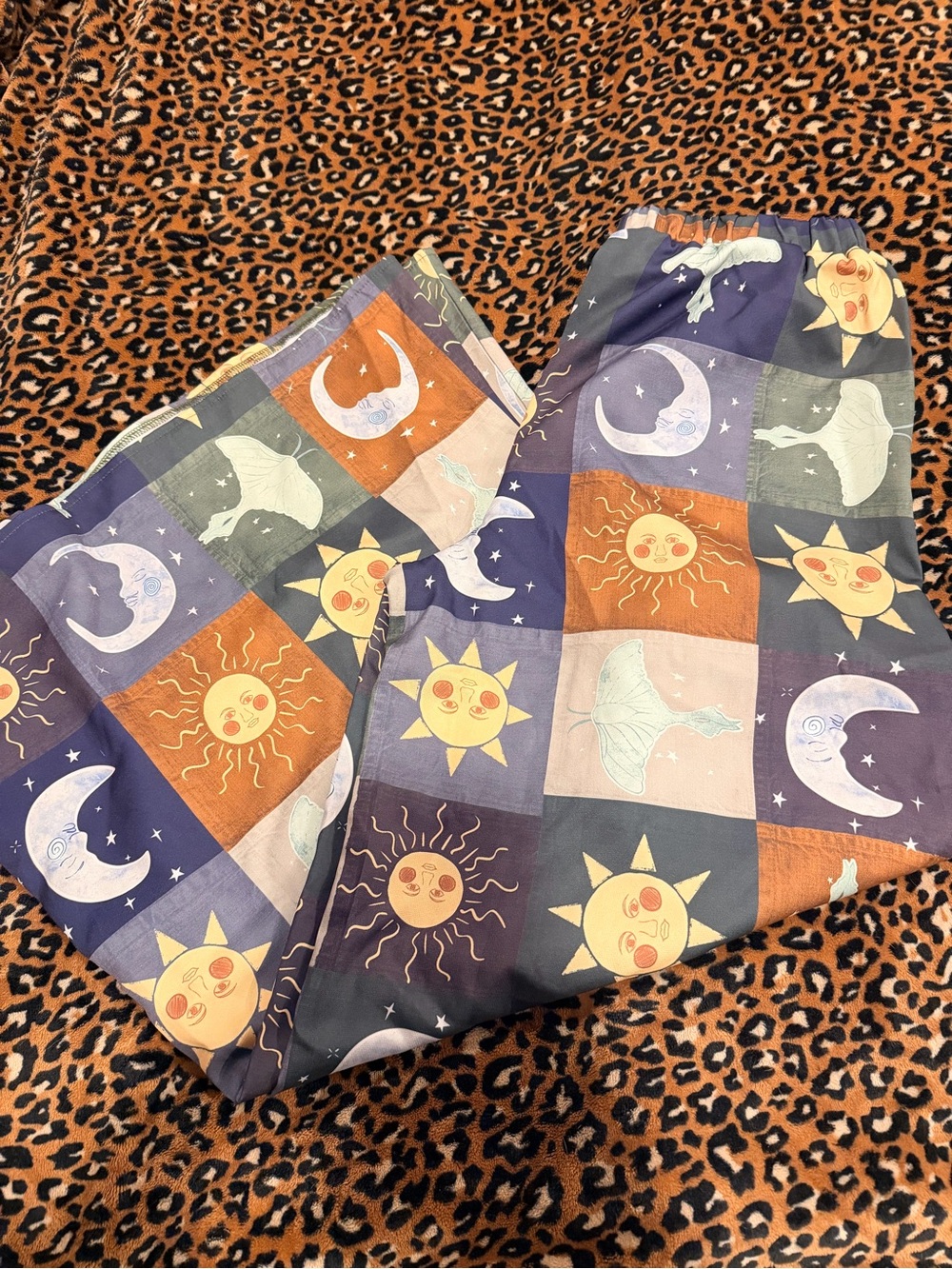 Romwe Sub & Moon Print Wide leg Pants
